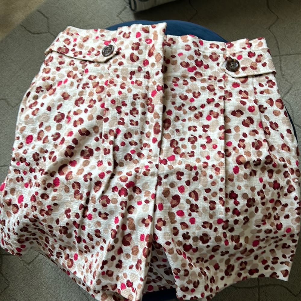 Like new Ann Taylor high waist shorts